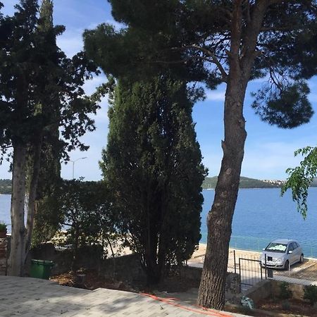 Cozy Place On The Beach Διαμέρισμα Τρογκίρ Εξωτερικό φωτογραφία